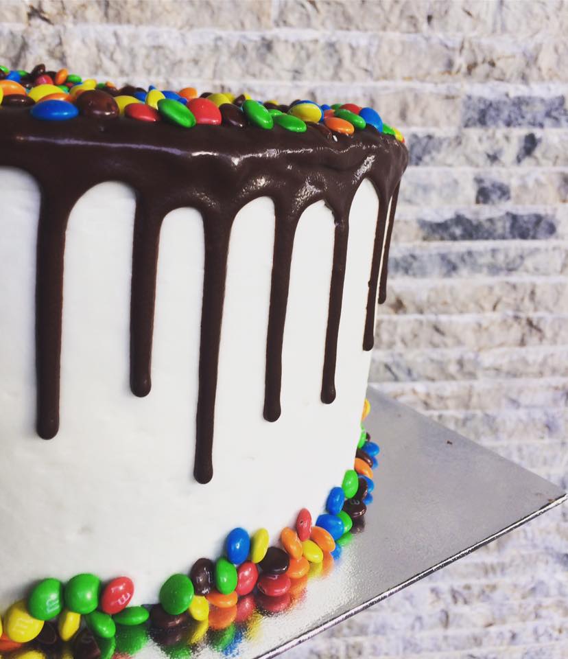 Themed Round Cake