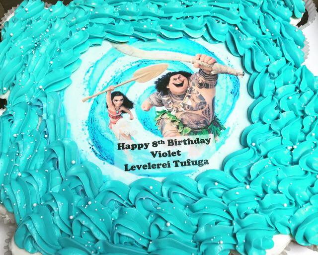 Themed Round Cake