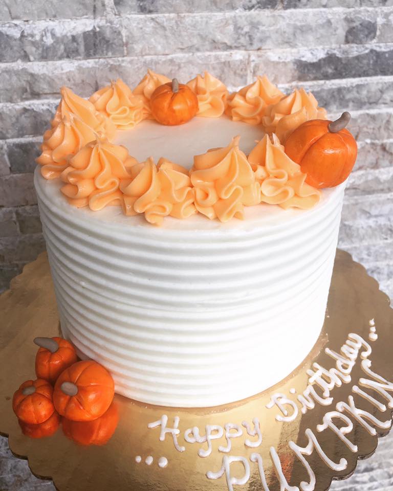 Themed Round Cake