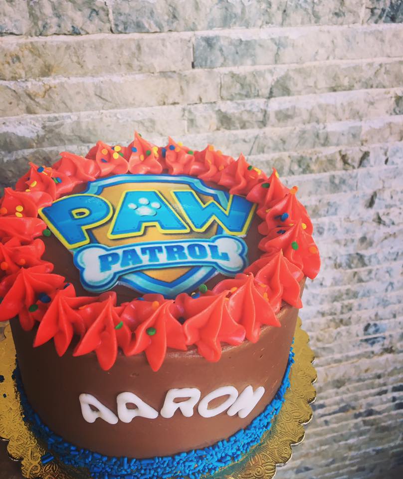 Themed Round Cake