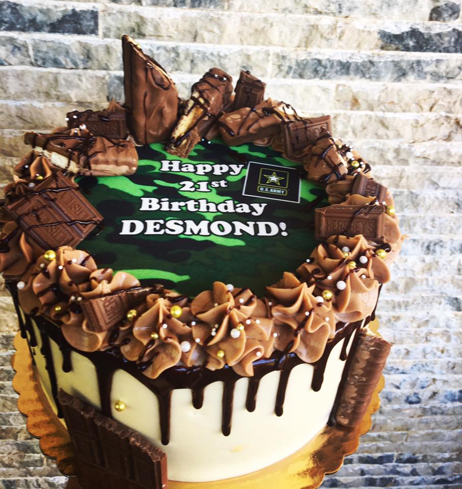 Themed Round Cake