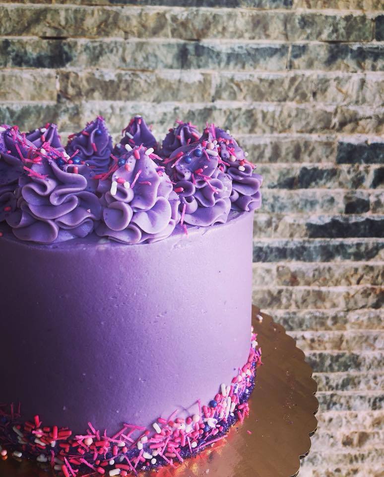 Themed Round Cake